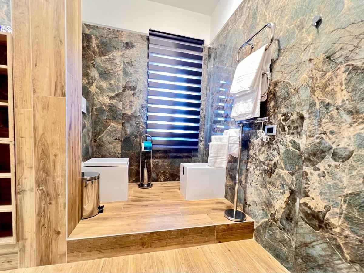 Carrubba'S Luxury Home San Giovanni La Punta Exterior foto